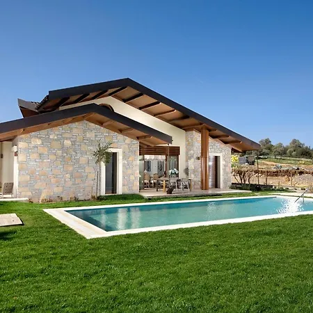 Regnum Golf Country E30 Villa *